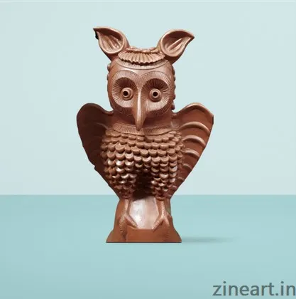 Terracotta Owl.
Made of fired clay.
Given Price is for the size specified. 
Avalable size range is from 6 inch to 5 feet
contact us for size customization.